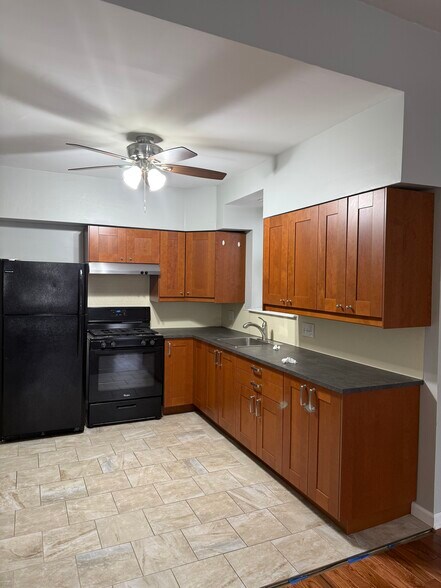 Building Photo - 1217 Snyder Ave