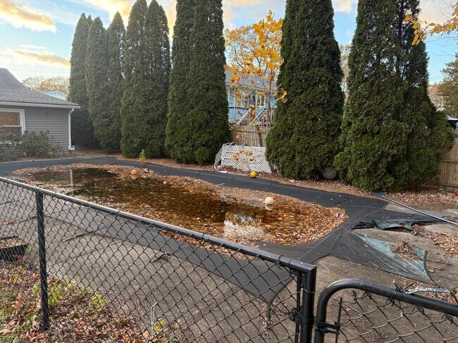 Building Photo - 39 Tina Cir