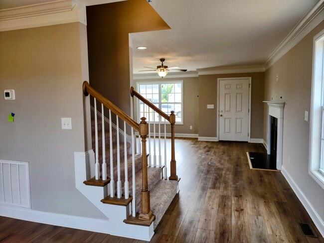 Building Photo - 11351 Narrow Leaf Dr