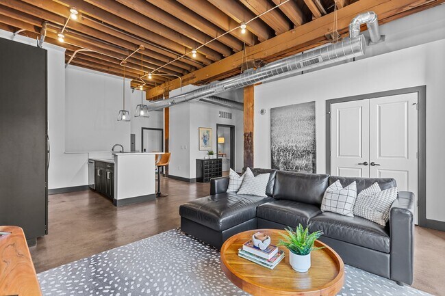 Building Photo - Peper Lofts @ Laclede's Landing