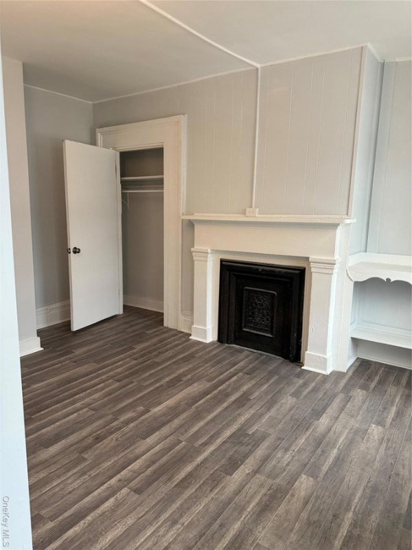 Building Photo - 17 Conklin St