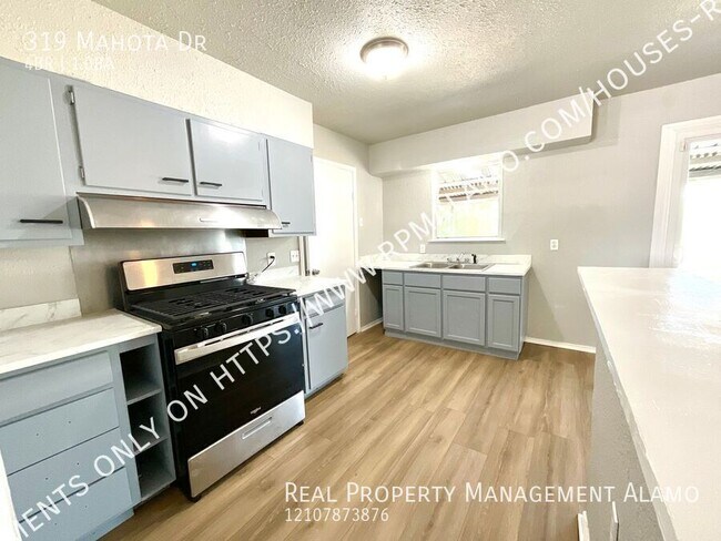 Building Photo - 319 Mahota Dr