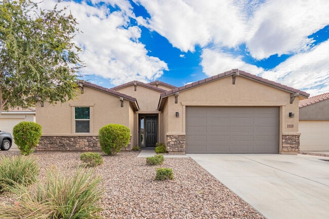 Building Photo - 1035 Carlsbad Dr