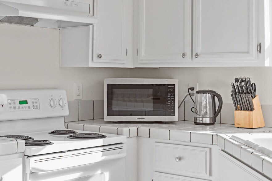 Building Photo - 5242 Sierra Highlands Ct