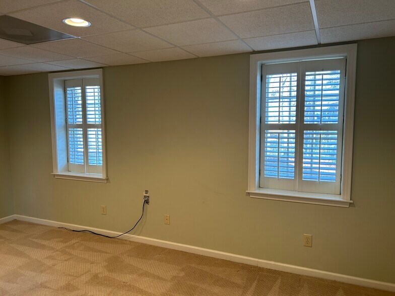 Bedroom - 68 Westwood Cir SW