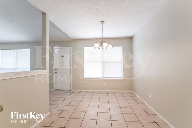 Building Photo - 13331 Whitchurch Way