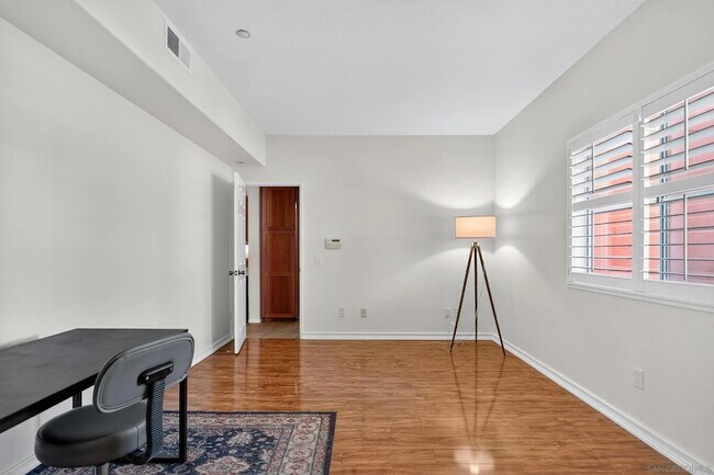 Building Photo - 3620 Third Ave