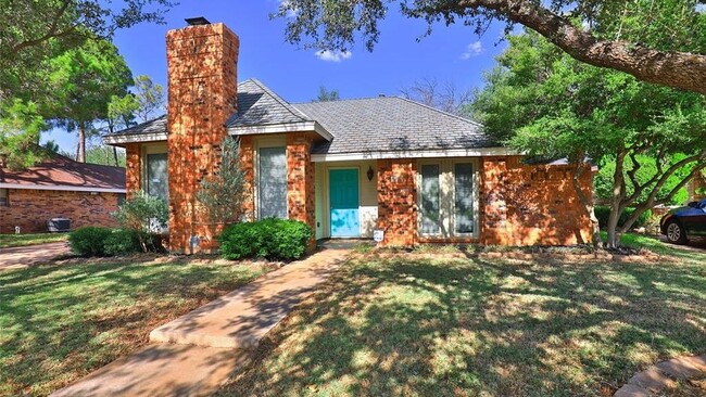 Building Photo - 5273 Sherbrooke Ln