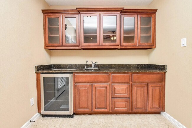 Building Photo - 10015 Nicollet Lake Ln