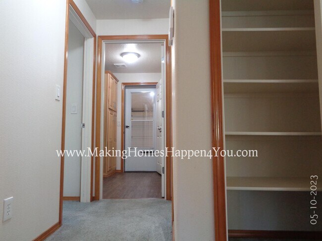 Building Photo - 405 Lavender St