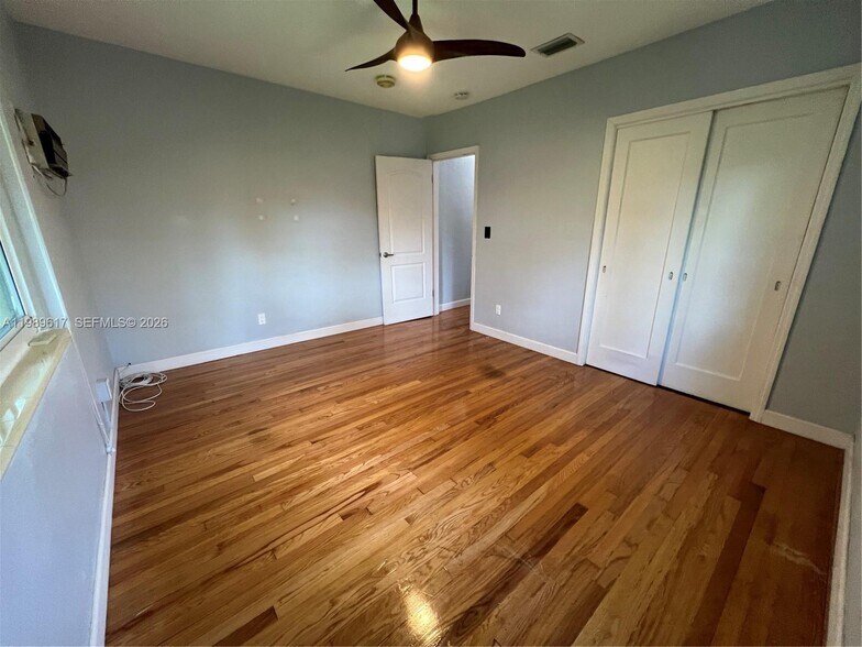 Building Photo - 432 Palmetto Dr