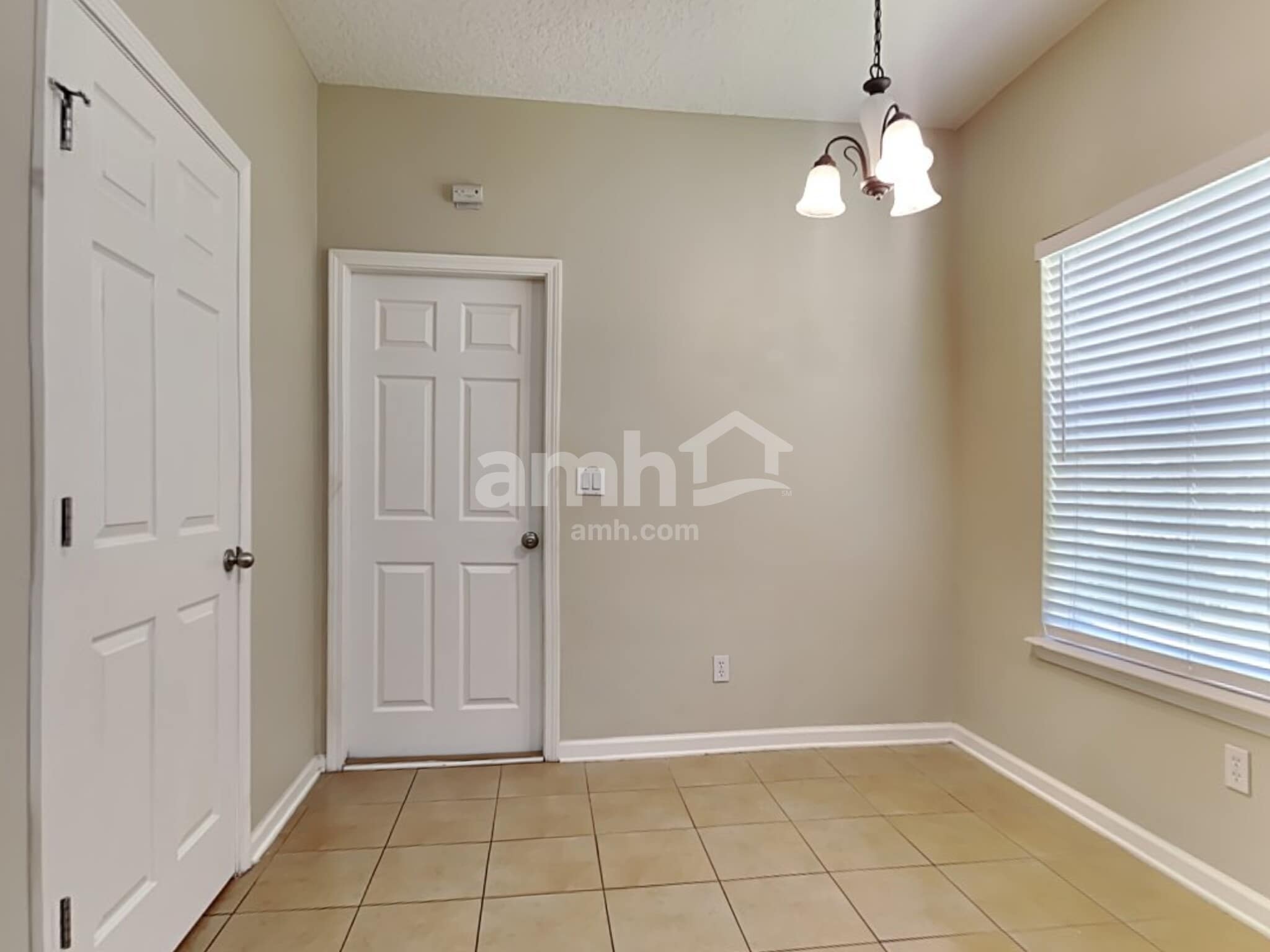 Building Photo - 96615 Commodore Point Dr