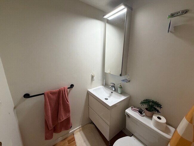 Building Photo - 701 Massachusetts Ave