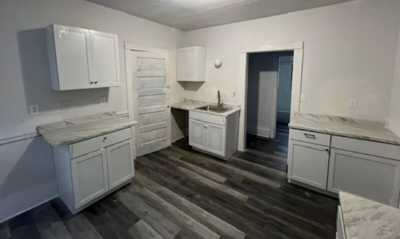 Building Photo - 2605 N 16th St