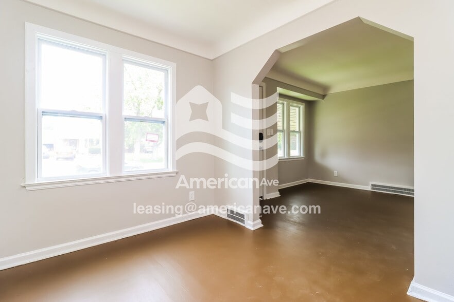 Building Photo - 20412 Lesure St