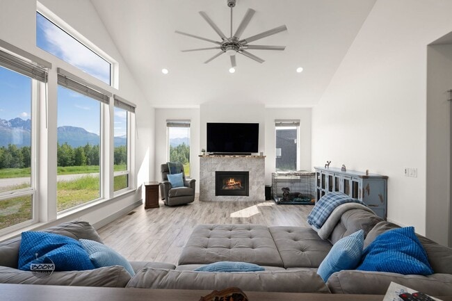 Building Photo - Premium 4BR Rental in The Ranch | Stunning Mountain Views | Easy Community Location | Automatic G...