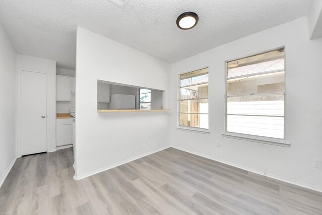 Building Photo - 23326 Prairie Bird Dr