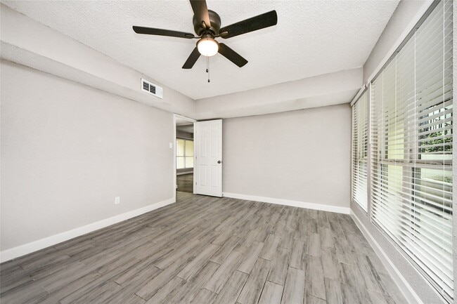 Building Photo - 781 Country Pl Dr