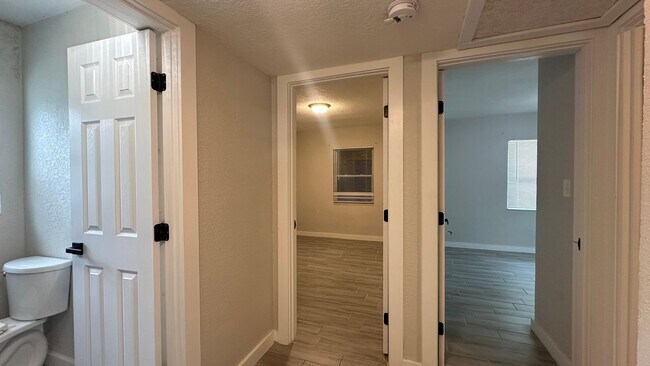 Building Photo - 517 San Juan Blvd