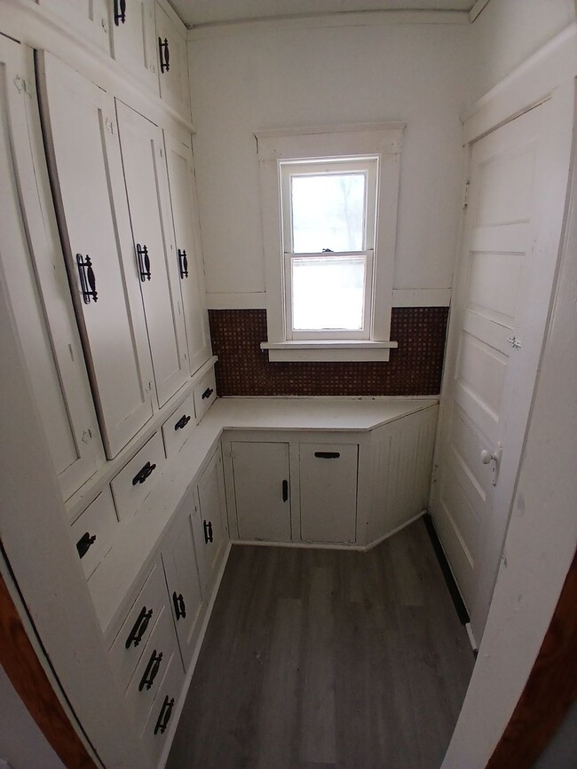 Building Photo - 1516 Price St