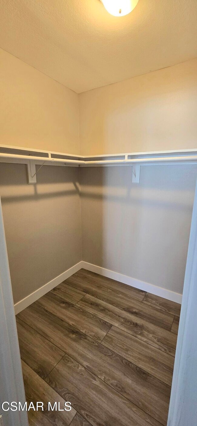 Building Photo - 2654 La Paloma Cir