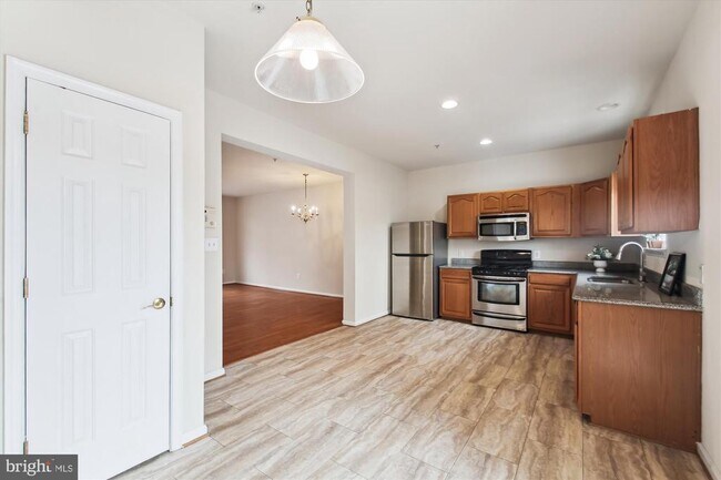 Building Photo - 2538 Cheyenne Wy