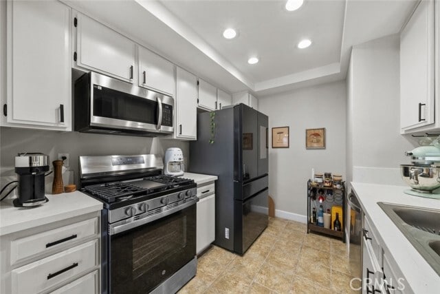 Building Photo - 2019 Covington Ave