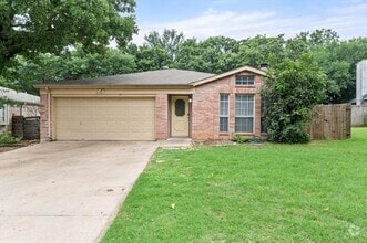 Building Photo - 1217 Hidden Creek Dr