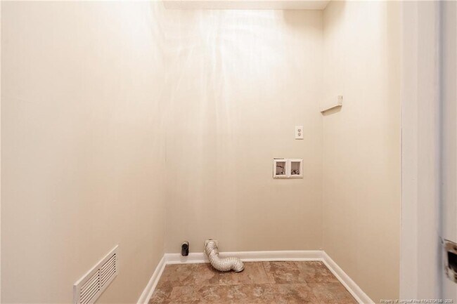 Building Photo - 1113 Oakstone Dr