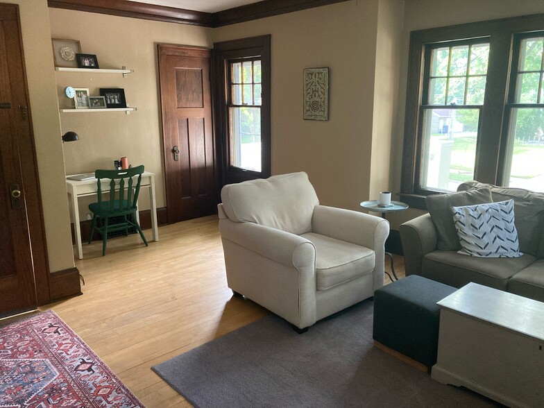 Spacious walk in closet - 5203 W Wells St