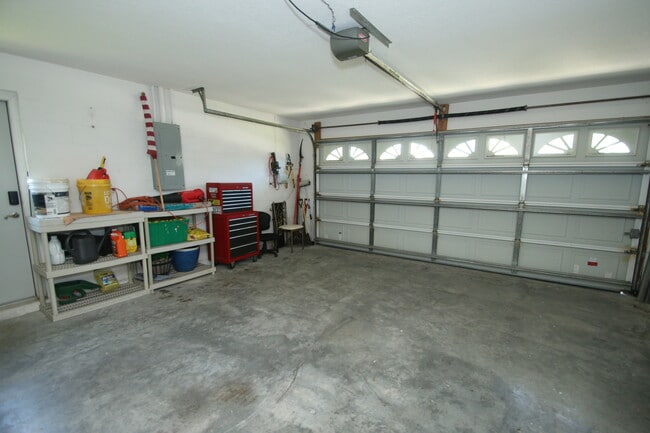 Building Photo - 5772 White Acres Ln