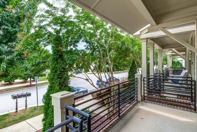 Building Photo - Townhome minutes from Lenovo Center: Available September 10th