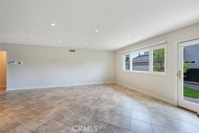 Building Photo - 5921 Country View Dr