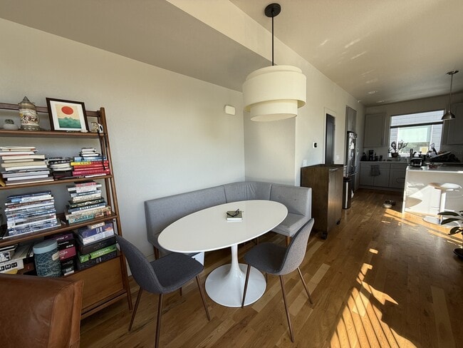 Building Photo - 1551 King St