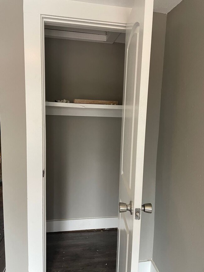 Building Photo - 312 Sumpter Ave