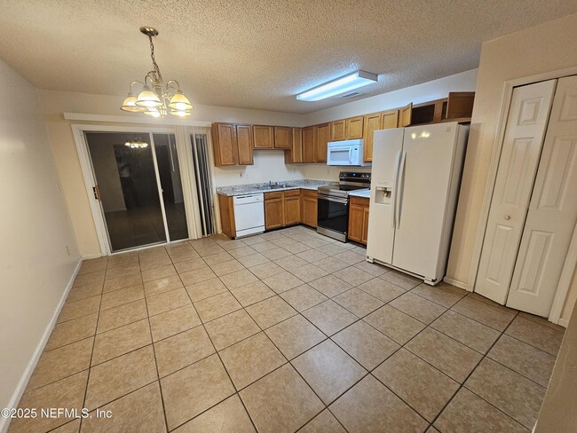 Building Photo - 7823 Mordecai Ct