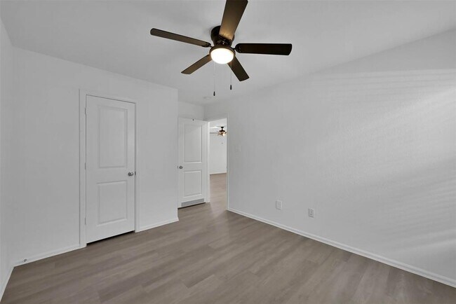 Building Photo - 3795 Solanum Dr