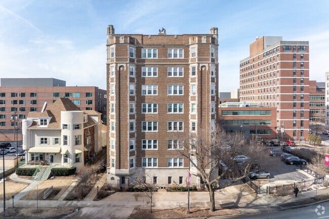 Alternate Exterior - 6334-6344 N Sheridan Rd