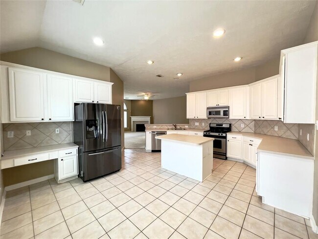 Building Photo - 12715 Rock Creek Ct.