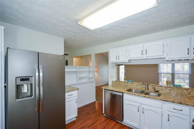 Building Photo - 115 Arborfield Way
