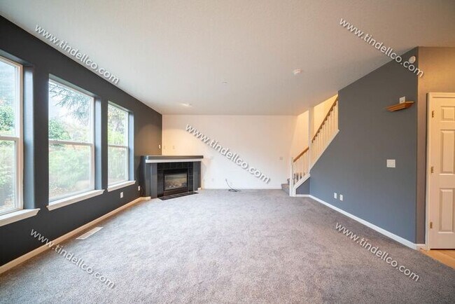 Building Photo - Bright & Elegant 3-Bedroom w/ Study and En...