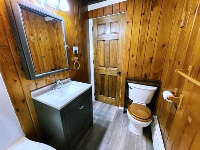 Building Photo - Unique and Updated Corner Lot Cabin in Mou...