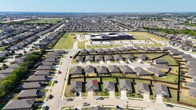 Building Photo - 2809 Watchpoint Rd