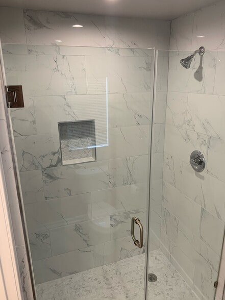 Master Shower - 419 California St