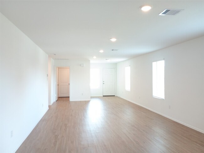 Building Photo - 26903 Vista Harbor Dr