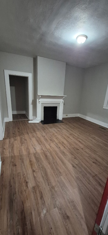 Building Photo - 913 Faison St E