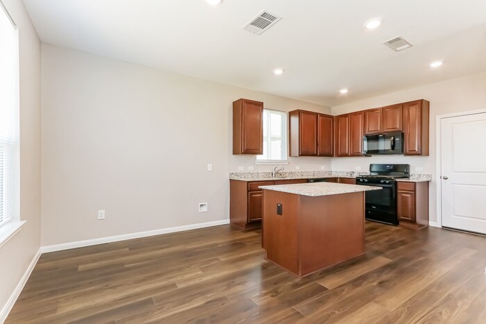 Building Photo - 17874 Plow Horse Ln