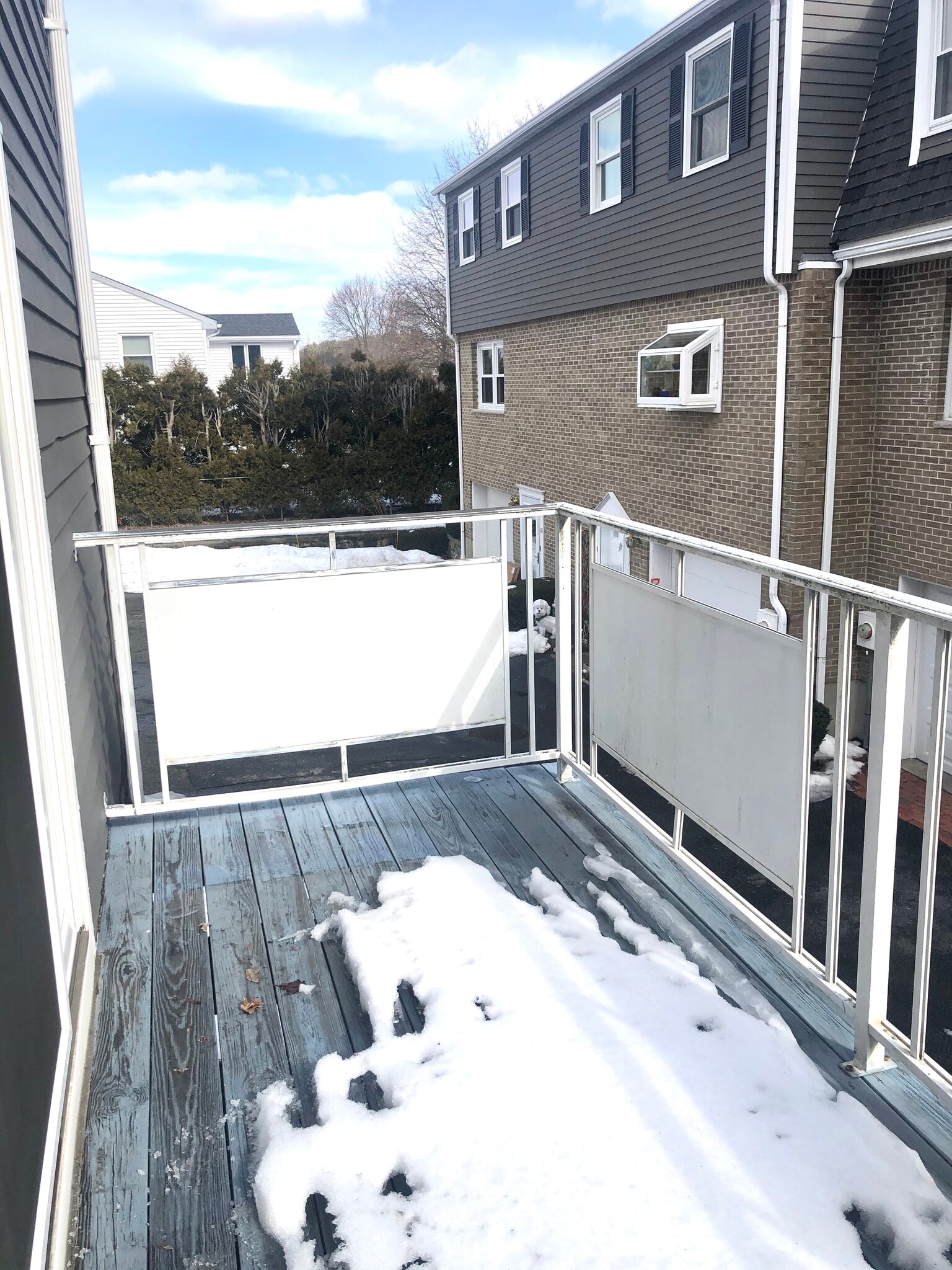 Building Photo - 3 Circuit Ln