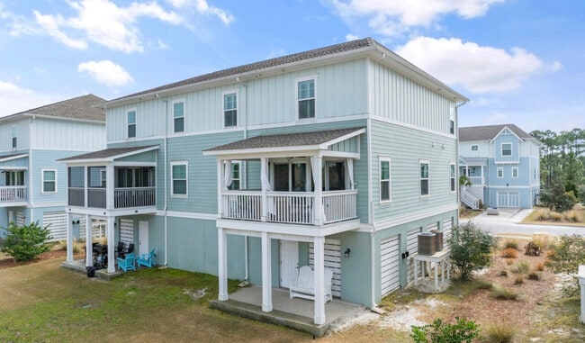 Building Photo - 6598 Carlinga Dr