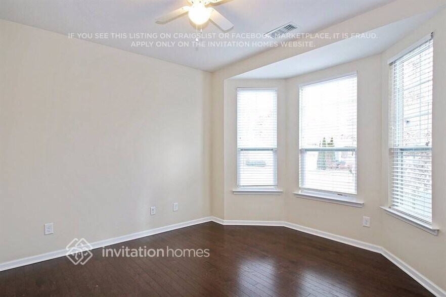 Building Photo - 1004 Baybrook Dr